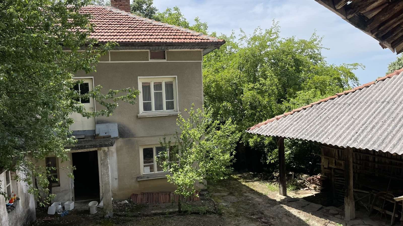 Продава КЪЩА, с. Малки Българени, област Габрово, снимка 2 - Къщи - 54776350