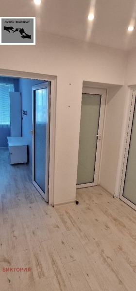 1 chambre Okrajna bolnitsa, Pazardjik 5