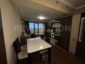 2 bedroom m-t Alen mak, Varna 2