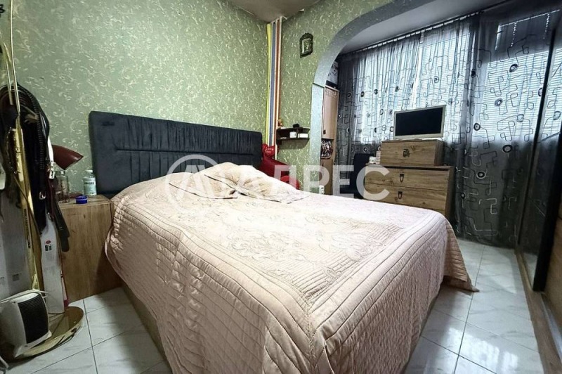 Продава 3-СТАЕН, гр. София, Сухата река, снимка 3 - Апартаменти - 53531257