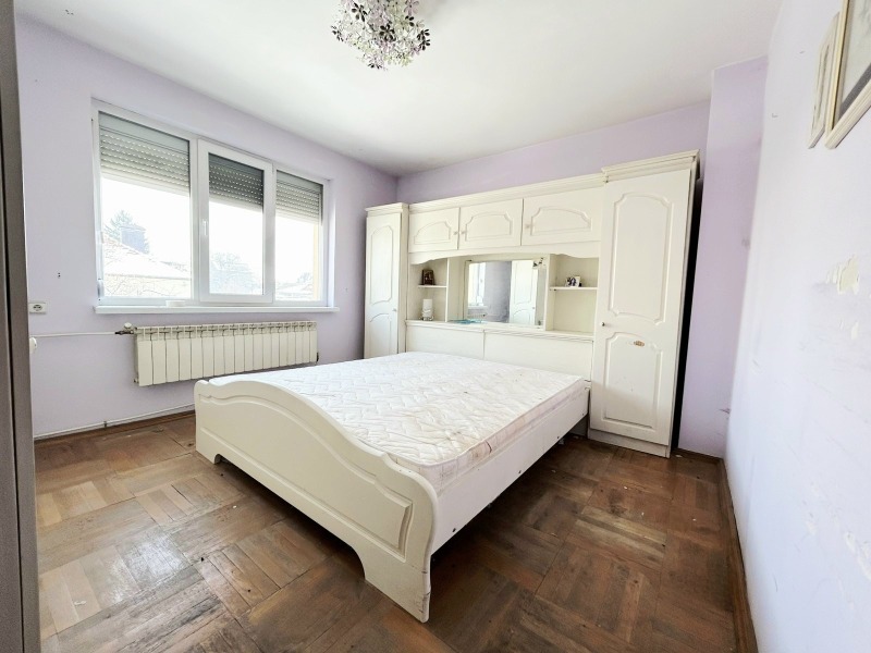 Продава КЪЩА, гр. София, област София-град, снимка 6 - Къщи - 52283229