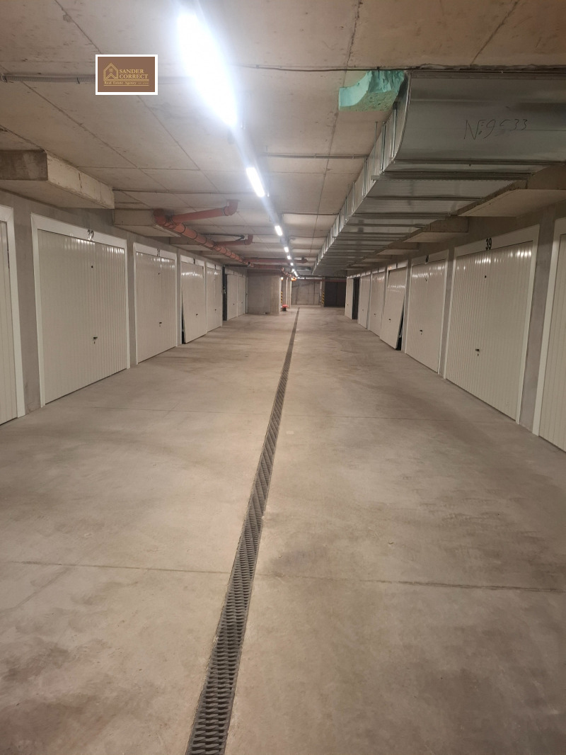 Продава ГАРАЖ, ПАРКОМЯСТО, гр. София, Кръстова вада, снимка 2 - Гаражи и паркоместа - 52009285