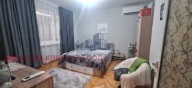 Продава етаж от къща град Шумен Гривица - [1] 