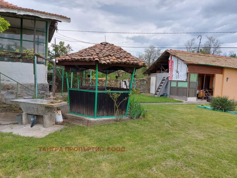 Продава  Къща, област Перник, с. Бобораци •  100 000 лв. • ID 53035819 — holmes.bg - [1] 