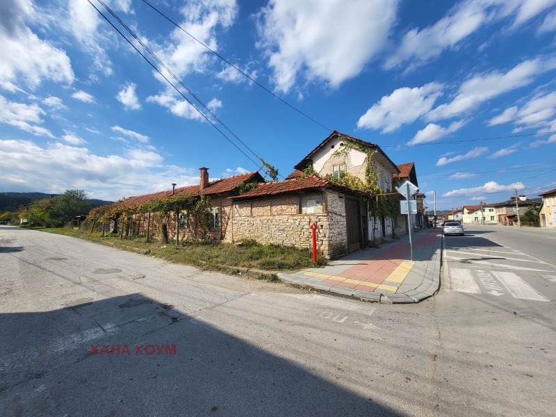 Продава КЪЩА, с. Орешак, област Ловеч, снимка 16 - Къщи - 52170094