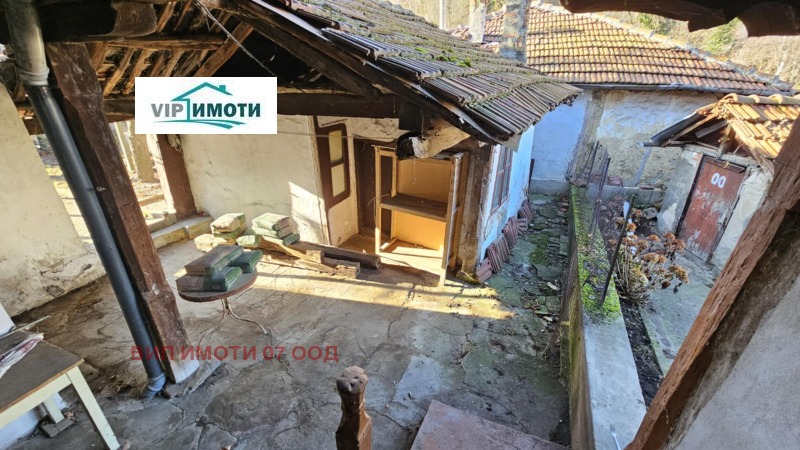 Продава КЪЩА, гр. Ловеч, Вароша, снимка 14 - Къщи - 53176385