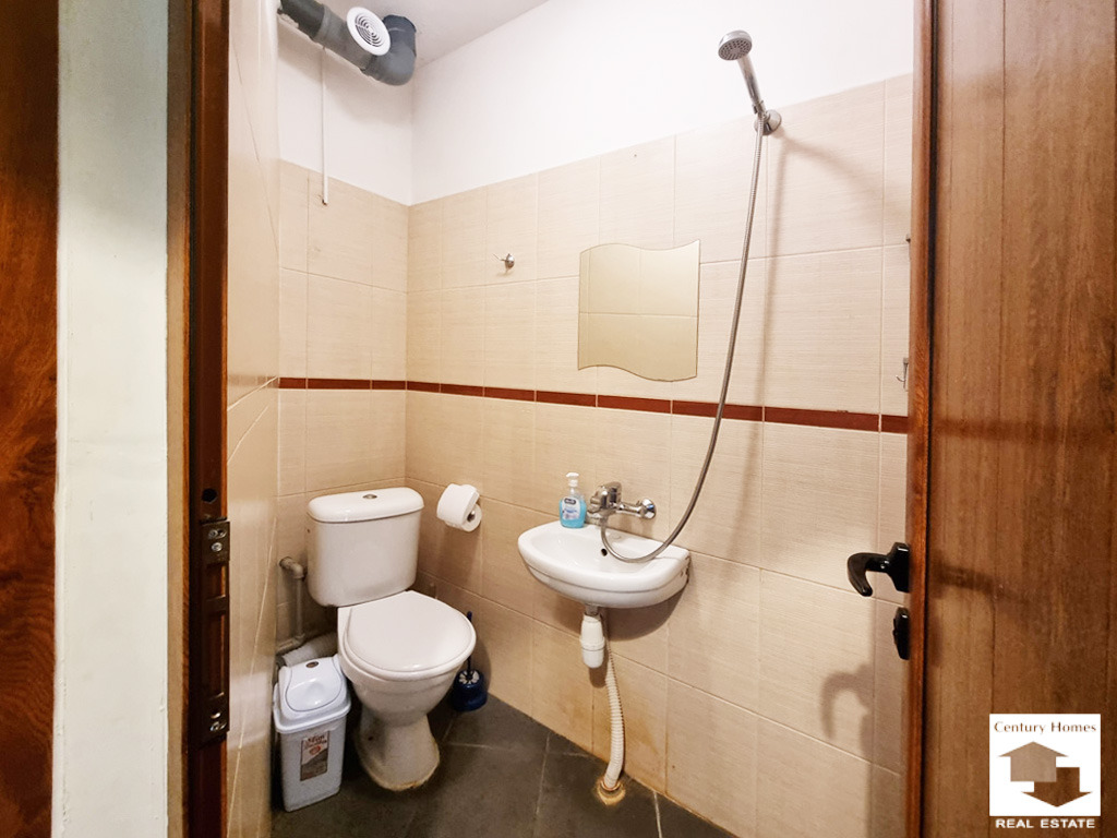 Продава ЕТАЖ ОТ КЪЩА, гр. Велико Търново, Център, снимка 10 - Етаж от къща - 53882453