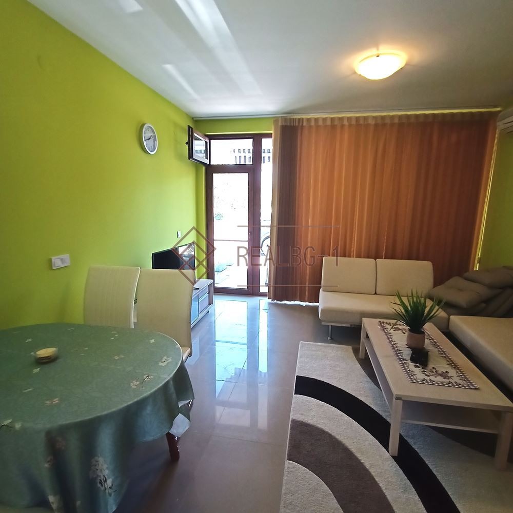 Продава КЪЩА, гр. Балчик, област Добрич, снимка 3 - Къщи - 54348646