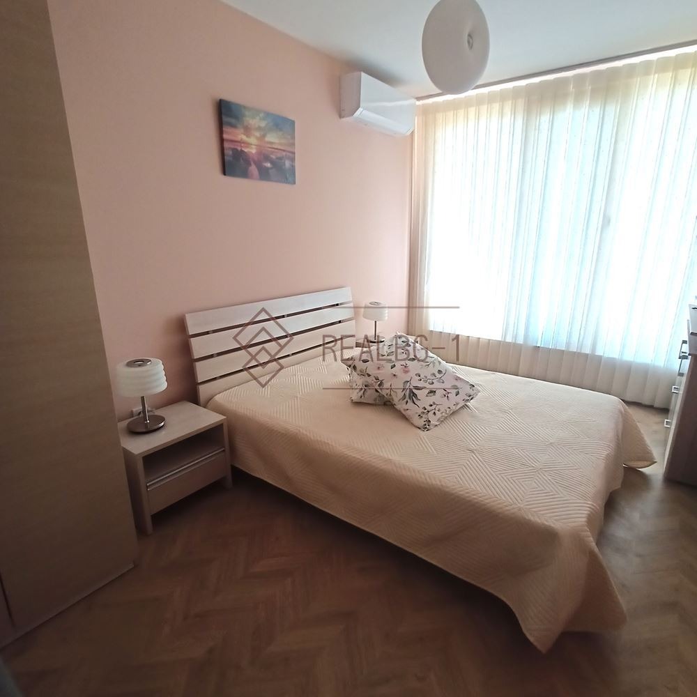 Продава КЪЩА, гр. Балчик, област Добрич, снимка 8 - Къщи - 54348646