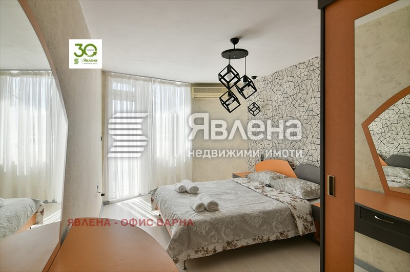Продава МНОГОСТАЕН, гр. Варна, Център, снимка 8 - Апартаменти - 54860491