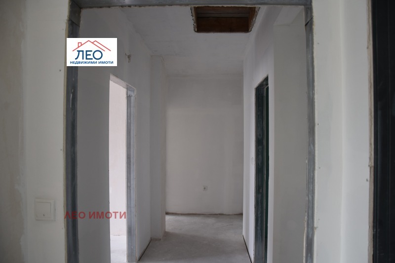 Продава  Къща област Габрово , гр. Севлиево , 309 кв.м | 82219857 - изображение [11]
