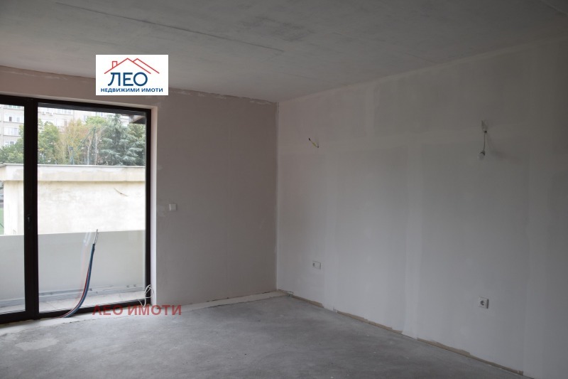 Продава  Къща област Габрово , гр. Севлиево , 309 кв.м | 82219857 - изображение [9]