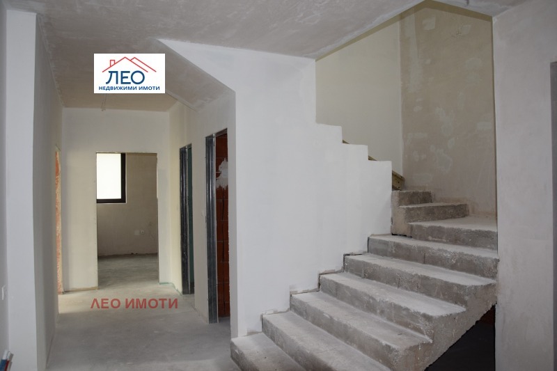 Продава  Къща област Габрово , гр. Севлиево , 309 кв.м | 82219857 - изображение [8]