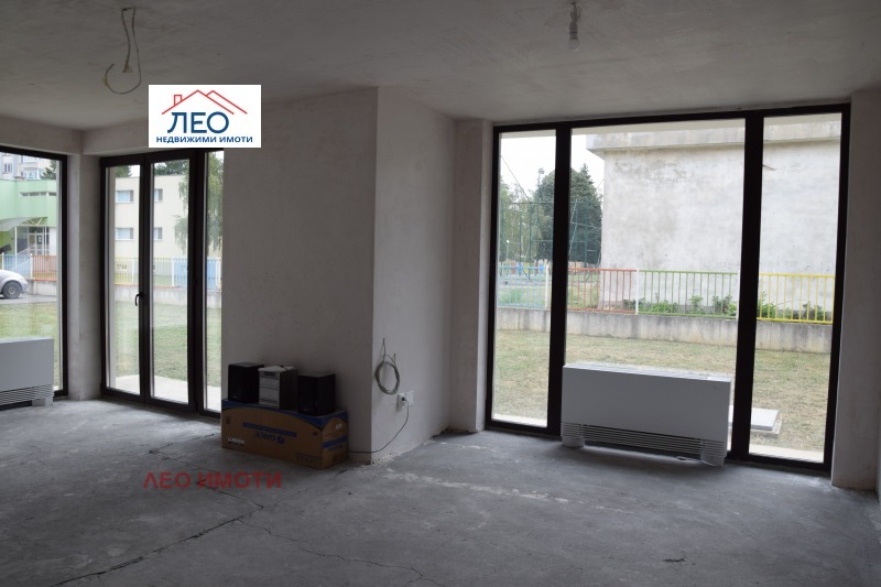 Продава  Къща област Габрово , гр. Севлиево , 309 кв.м | 82219857 - изображение [5]
