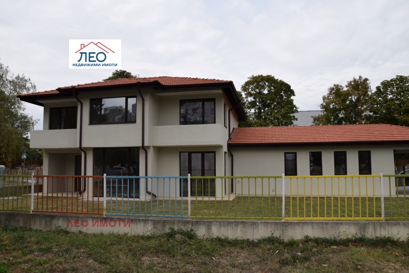 Продава  Къща област Габрово , гр. Севлиево , 309 кв.м | 82219857 - изображение [12]