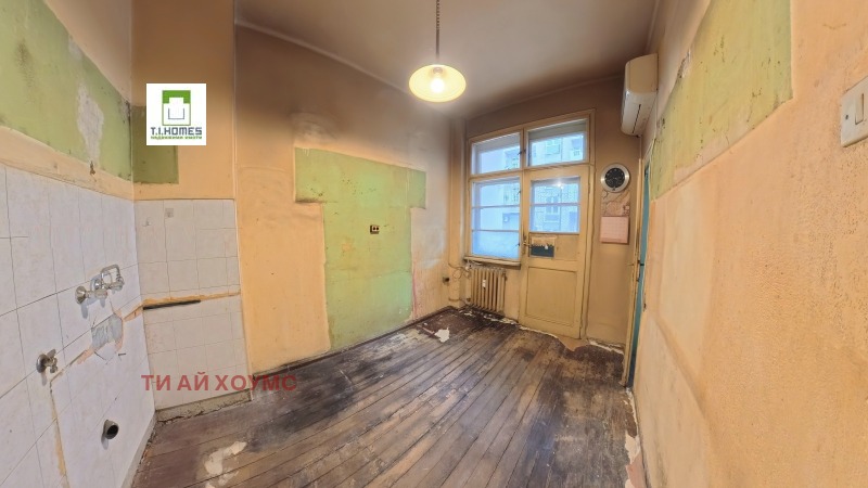 Продава ОФИС в град София, Център - 75 кв.м / 350 000 € » 684 540.50 лв., ТИ АЙ ХОУМС