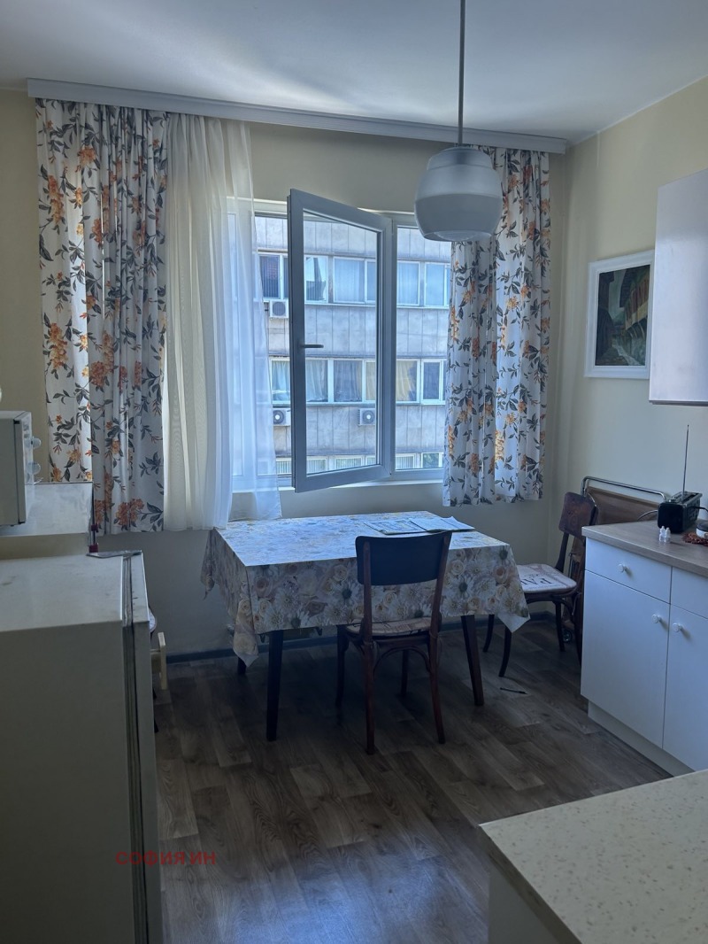 Продава  3-стаен град София , Център , 95 кв.м | 13090242 - изображение [8]