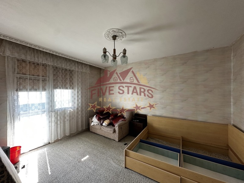 Satılık  3 yatak odası Dobriç , Stroitel , 103 metrekare | 39365497 - görüntü [4]