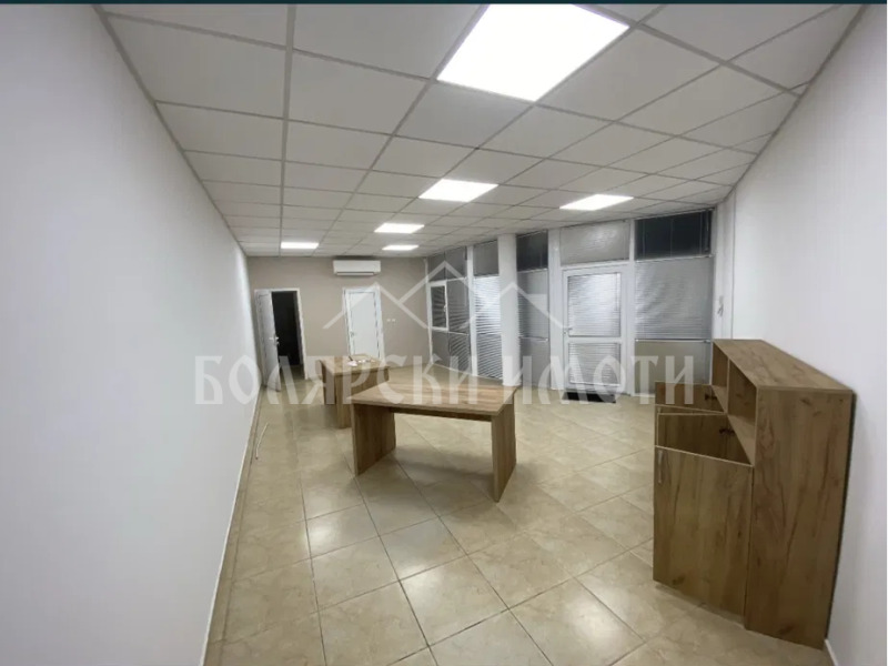 Продава МАГАЗИН в град Велико Търново, Център - 52 кв.м / 44 000 € » 86 056.52 лв., БОЛЯРСКИ ИМОТИ