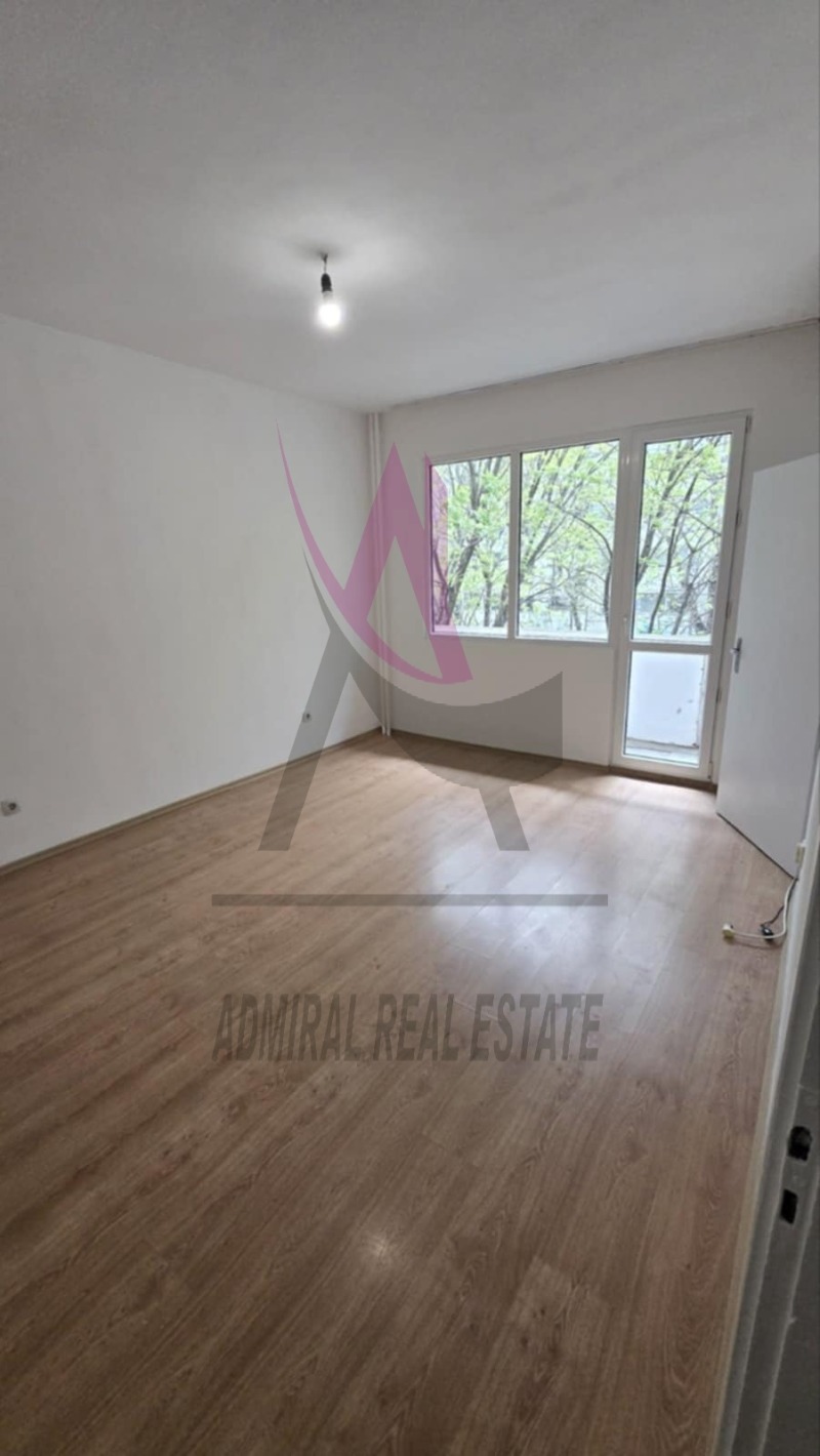 Продава 3-СТАЕН, гр. Варна, Базар Левски