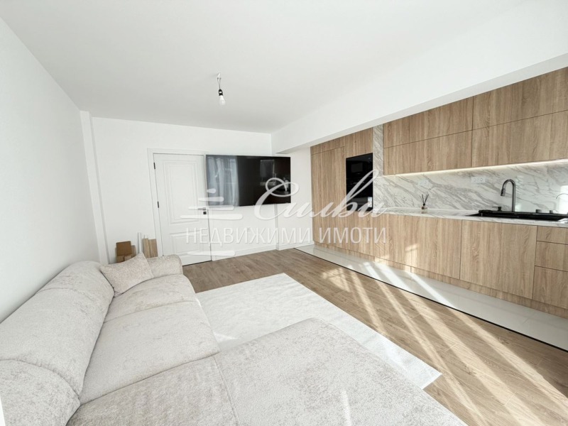 Продава МНОГОСТАЕН, гр. Шумен, Център, снимка 2 - Апартаменти - 53559971