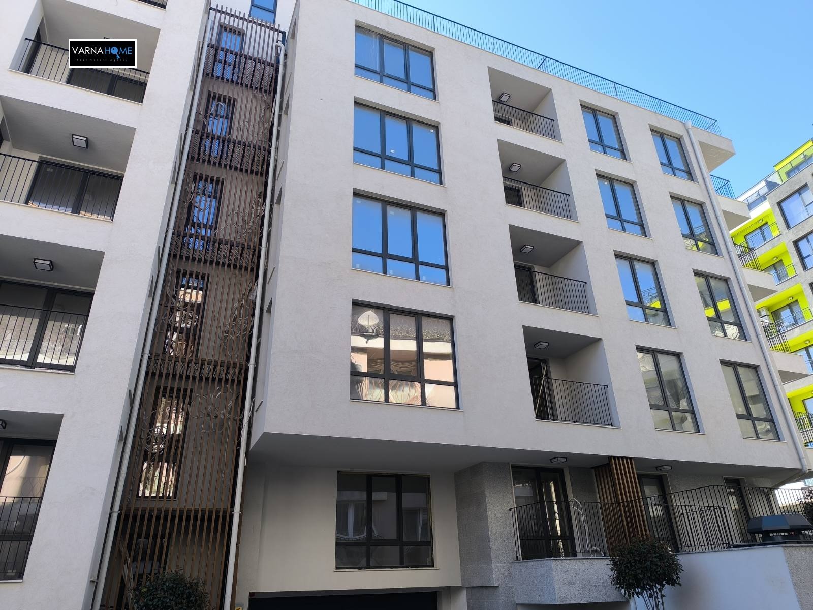 Продава 2-СТАЕН, гр. Варна, Изгрев, снимка 2 - Апартаменти - 53802732