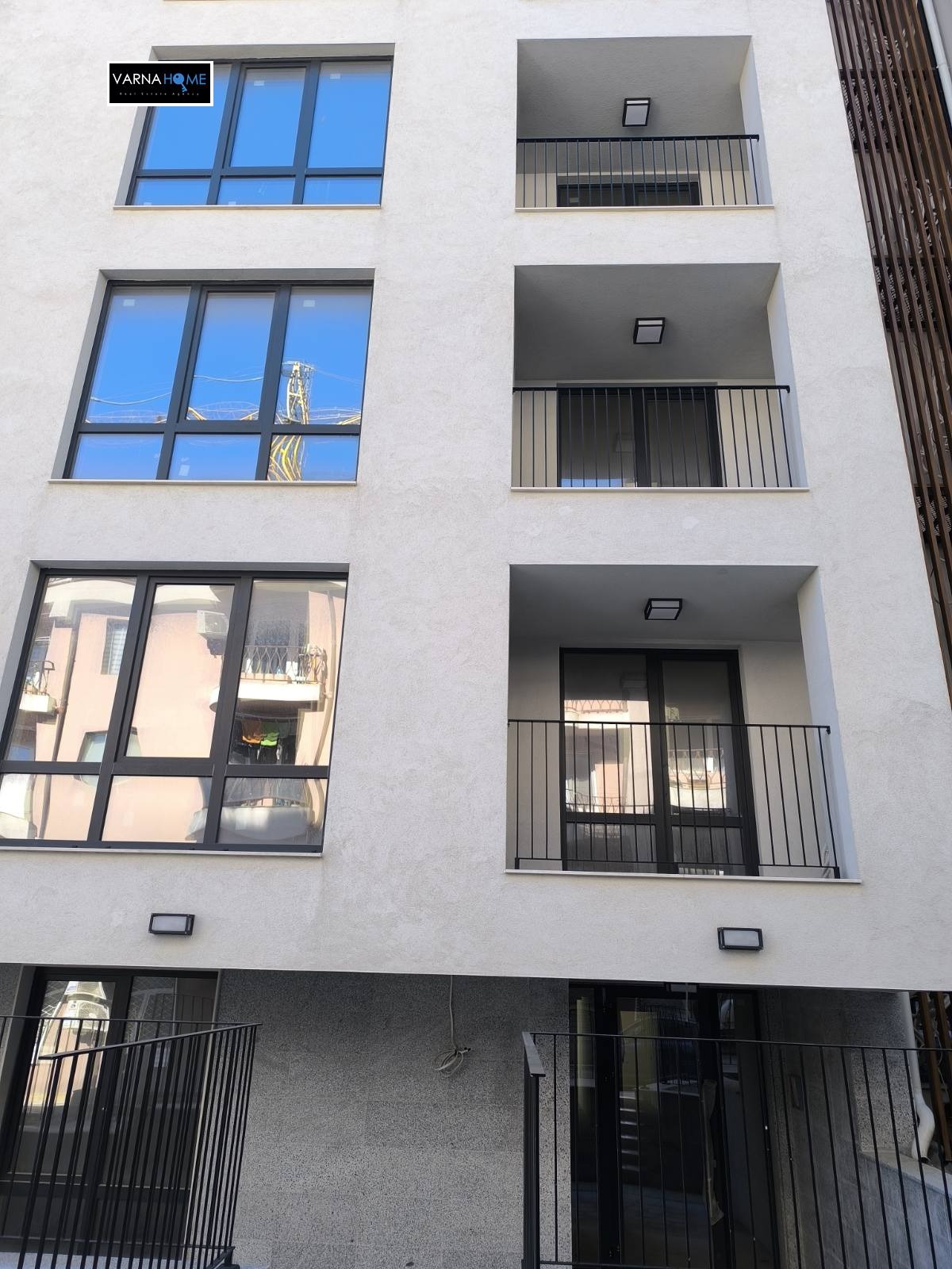 Продава 2-СТАЕН, гр. Варна, Изгрев, снимка 3 - Апартаменти - 53802732