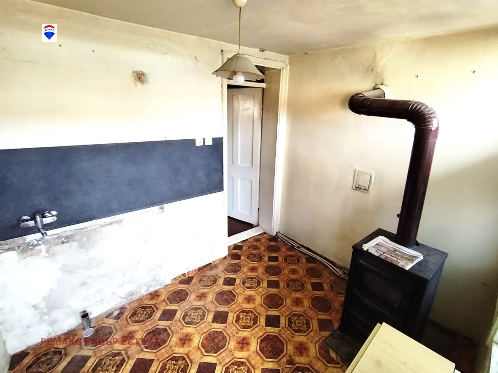 Продава КЪЩА, гр. Русе, Тракцията, снимка 5 - Къщи - 53793415