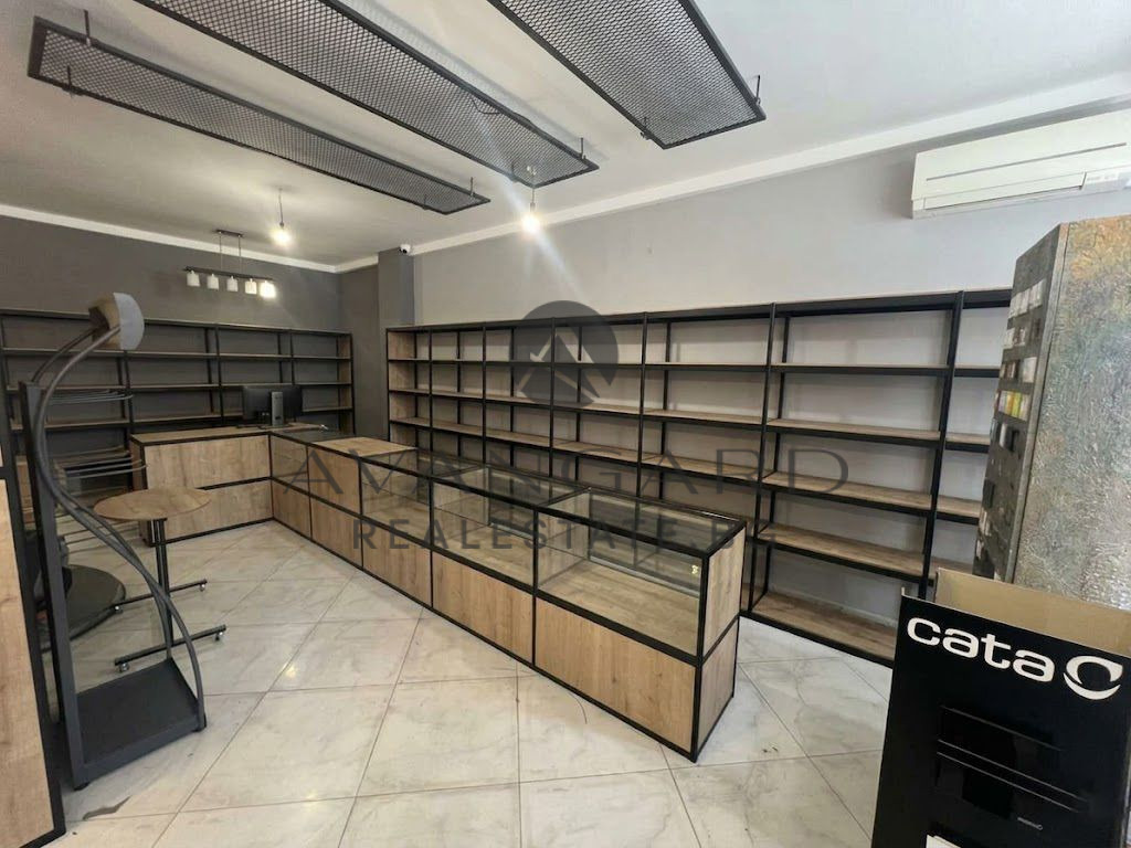 Продава МАГАЗИН, гр. Пловдив, Кючук Париж, снимка 2 - Магазини - 55832967
