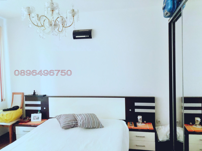 Na sprzedaż  2 sypialnie Pernik , Iztok , 82 mkw | 95496828 - obraz [3]