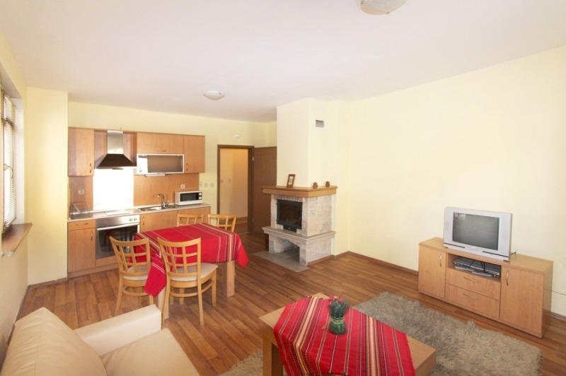 Продава 2-СТАЕН, гр. Банско, област Благоевград