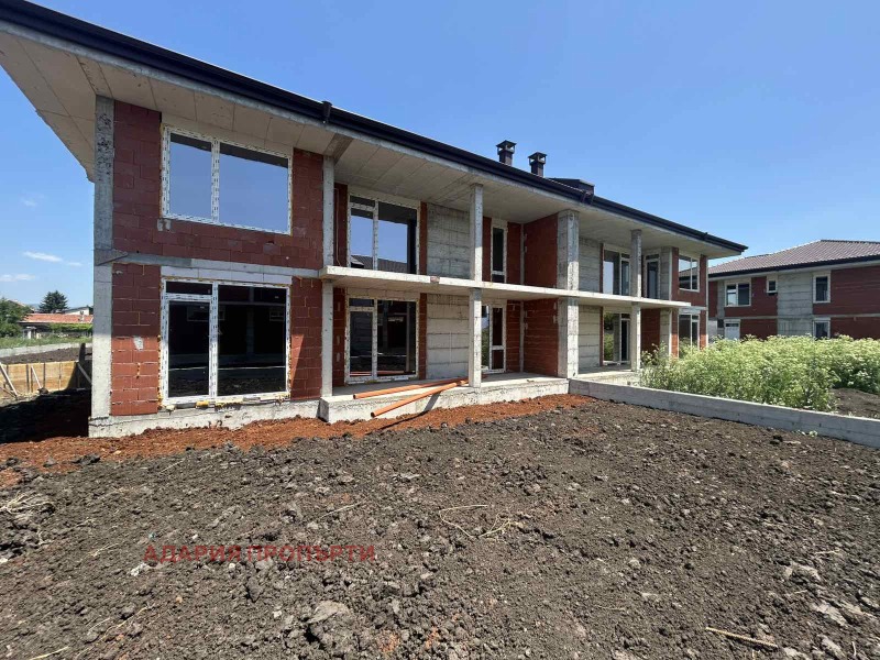 Продава  Къща град София , с. Мрамор , 261 кв.м | 30203726 - изображение [2]