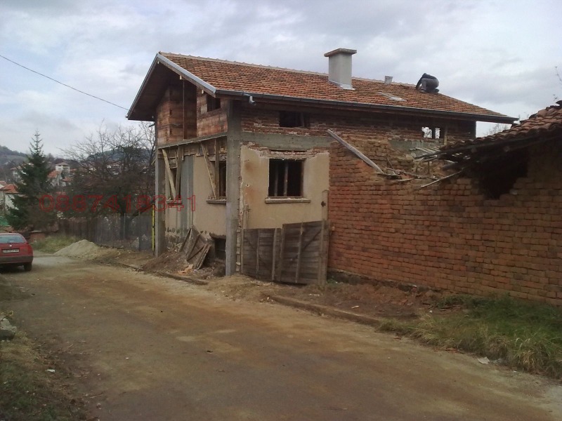 Продава КЪЩА, с. Горни Окол, област София област, снимка 4 - Къщи - 52783346