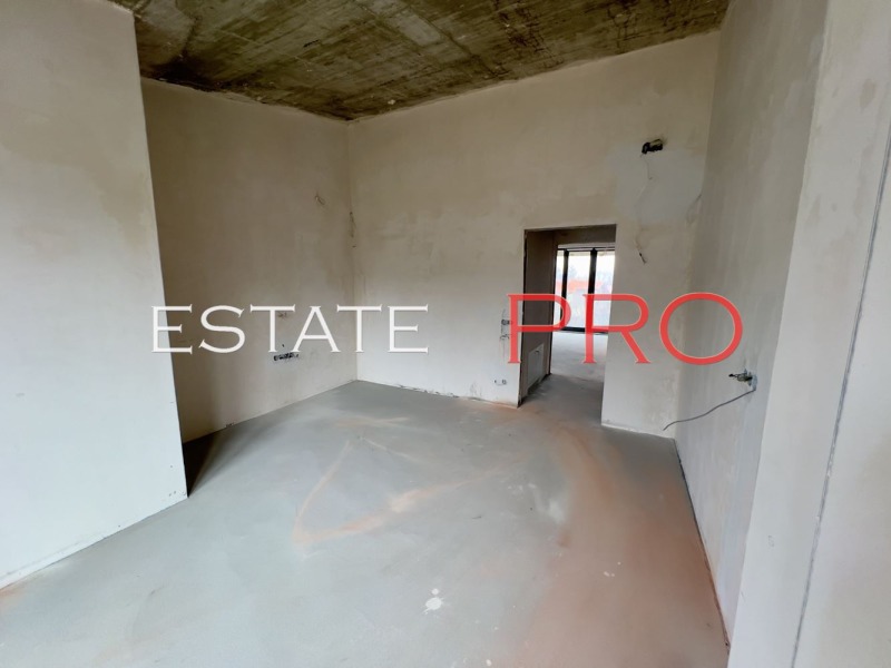 Продава КЪЩА, гр. София, м-т Детски град, снимка 3 - Къщи - 53260579