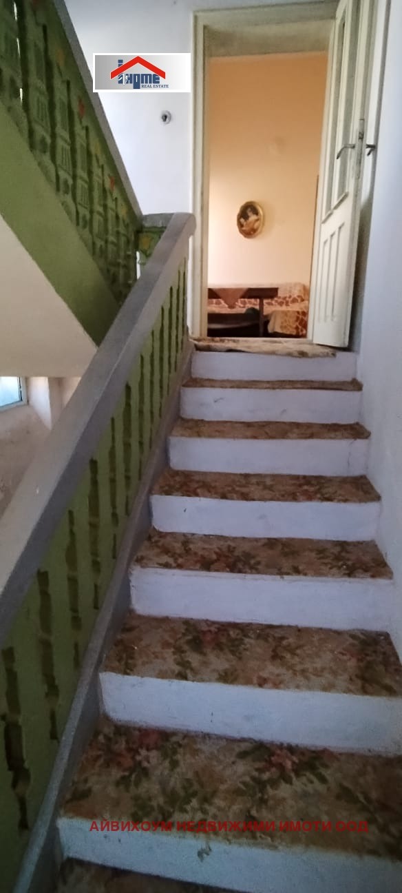 Продава КЪЩА, с. Ореховица, област Плевен, снимка 3 - Къщи - 55670040