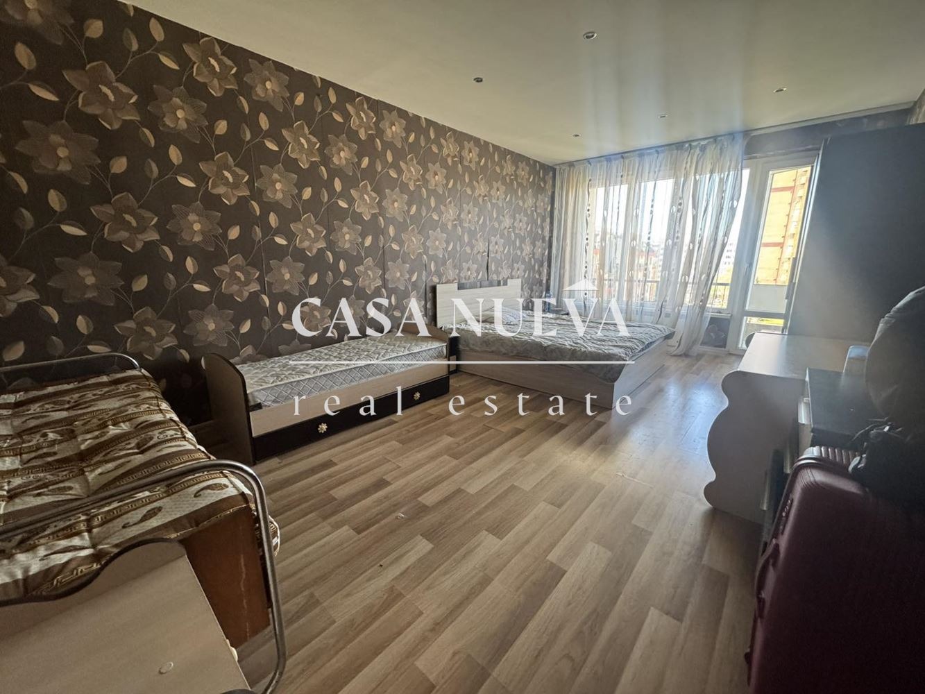 Продава 2-СТАЕН, гр. Перник, Изток