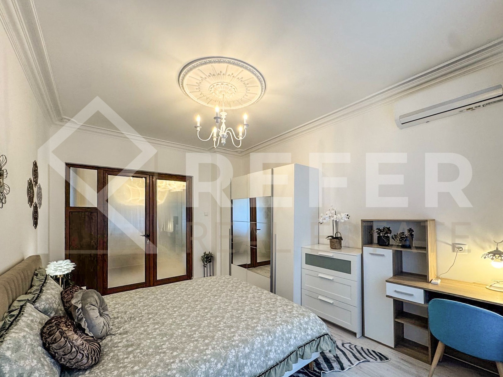 Продава 3-СТАЕН, гр. София, Център, снимка 10 - Апартаменти - 53787631