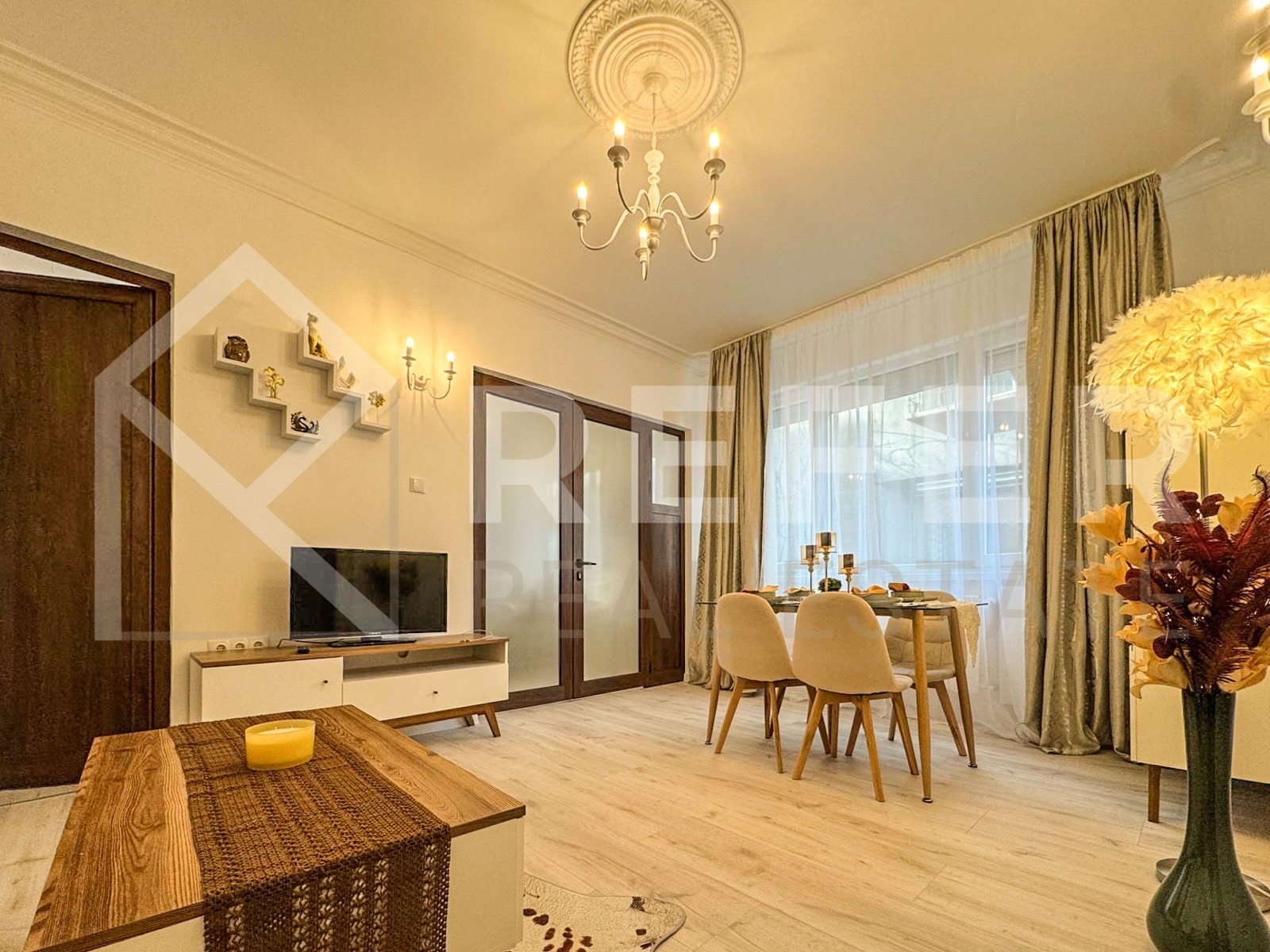 Продава 3-СТАЕН, гр. София, Център, снимка 6 - Апартаменти - 53787631