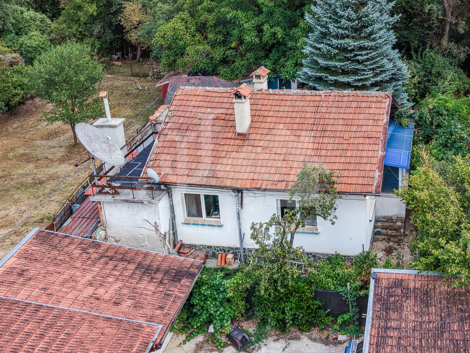 Продава КЪЩА, с. Осоица, област София област, снимка 16 - Къщи - 55884551