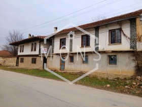 Casa Zlatarica, região Veliko Tarnovo 1