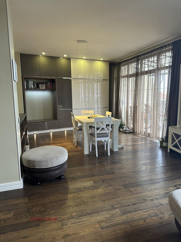 De vânzare  3 dormitoare Varna , Briz , 225 mp | 94173923 - imagine [7]