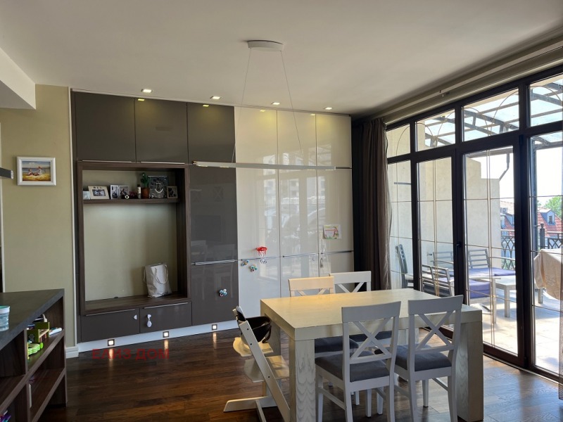 De vânzare  3 dormitoare Varna , Briz , 225 mp | 94173923 - imagine [8]