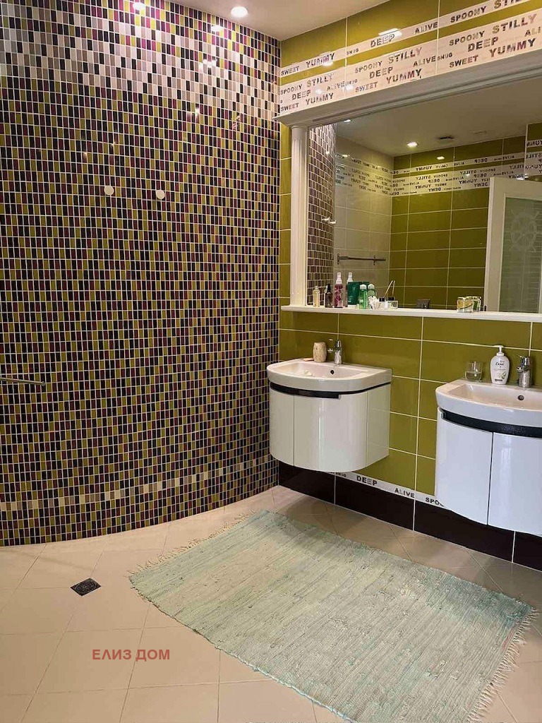 De vânzare  3 dormitoare Varna , Briz , 225 mp | 94173923 - imagine [14]