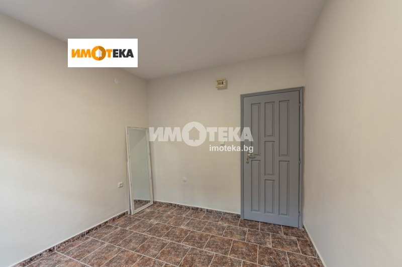 Продава КЪЩА, гр. Варна, Център, снимка 12 - Къщи - 48377595