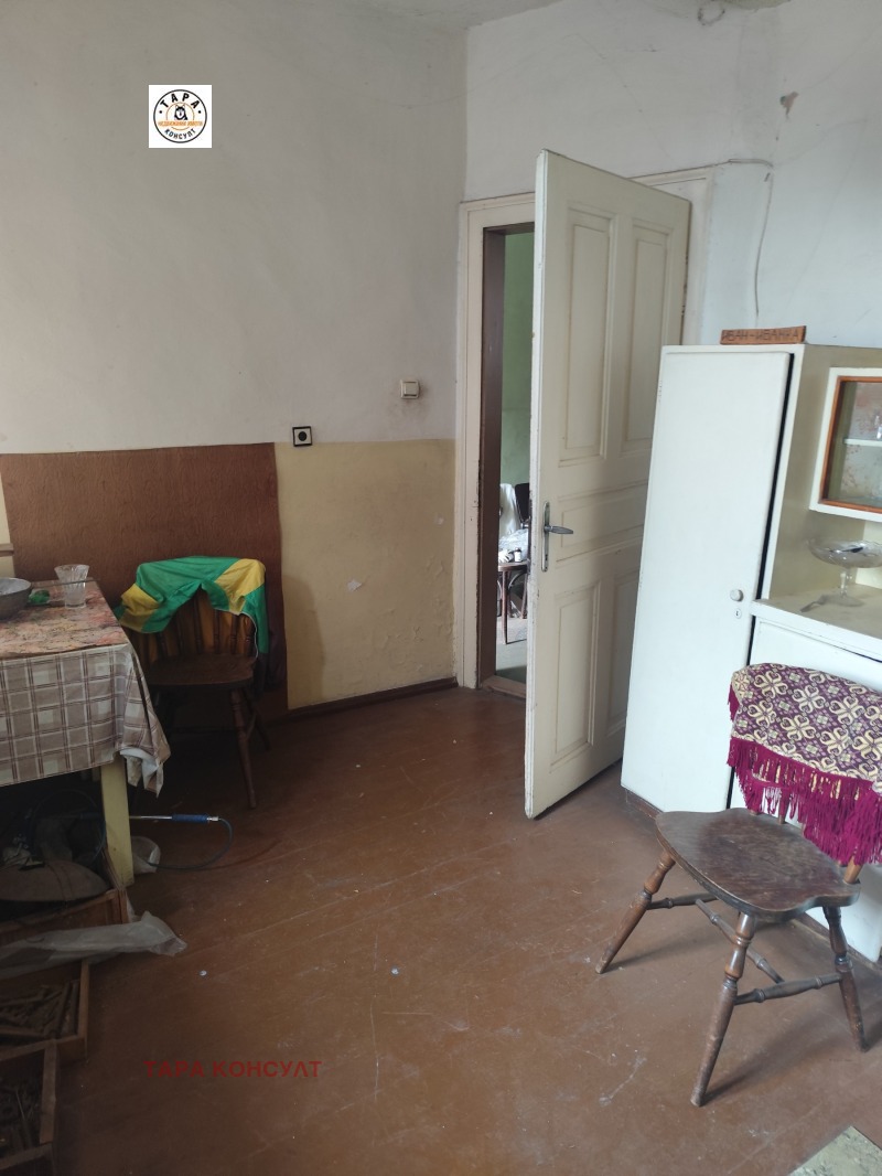 Продава КЪЩА, гр. Велико Търново, Център, снимка 5 - Къщи - 53452228