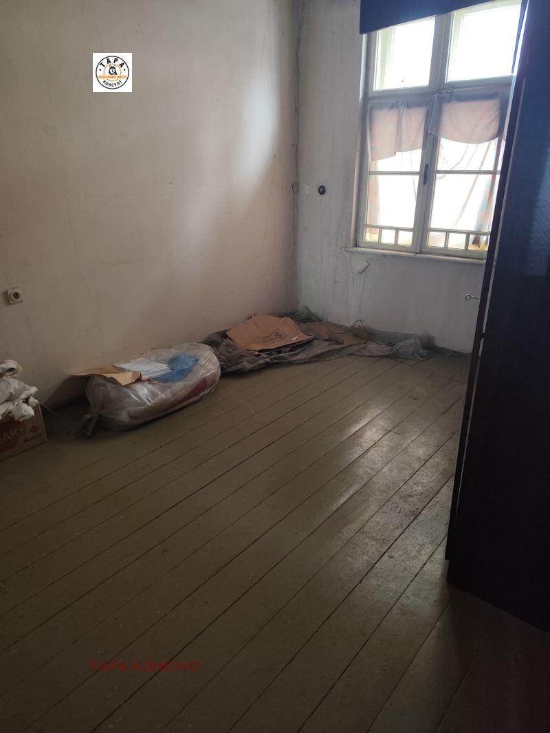 Продава КЪЩА, гр. Велико Търново, Център, снимка 8 - Къщи - 53452228