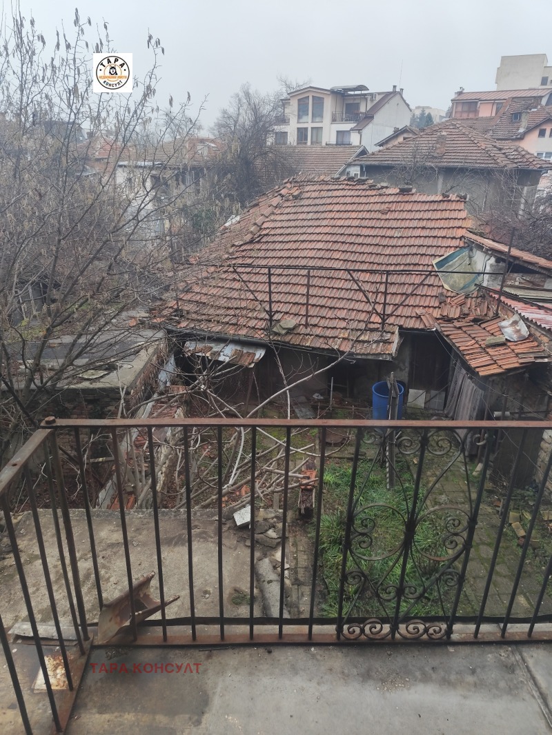 Продава КЪЩА, гр. Велико Търново, Център, снимка 6 - Къщи - 53452228