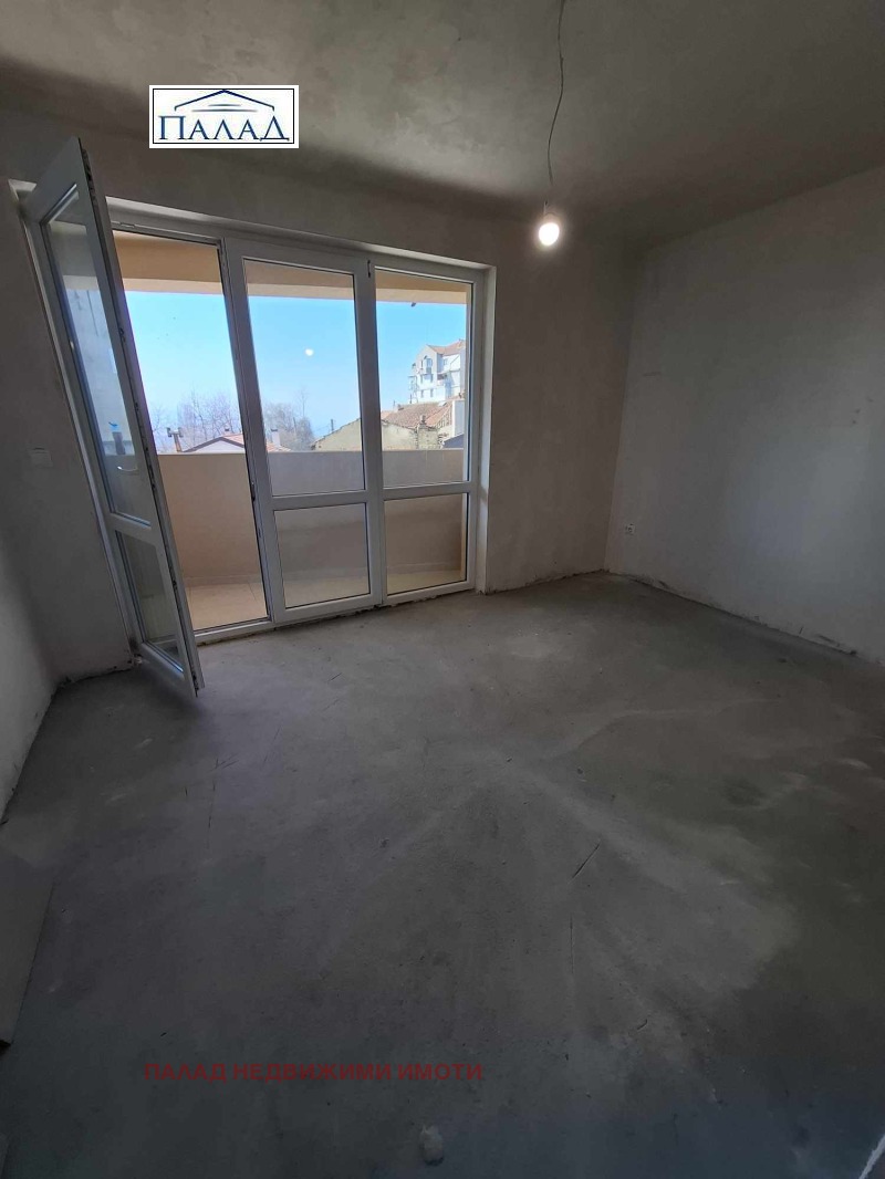 Satılık  Çatı katı Varna , Pogrebi , 75 metrekare | 94733734