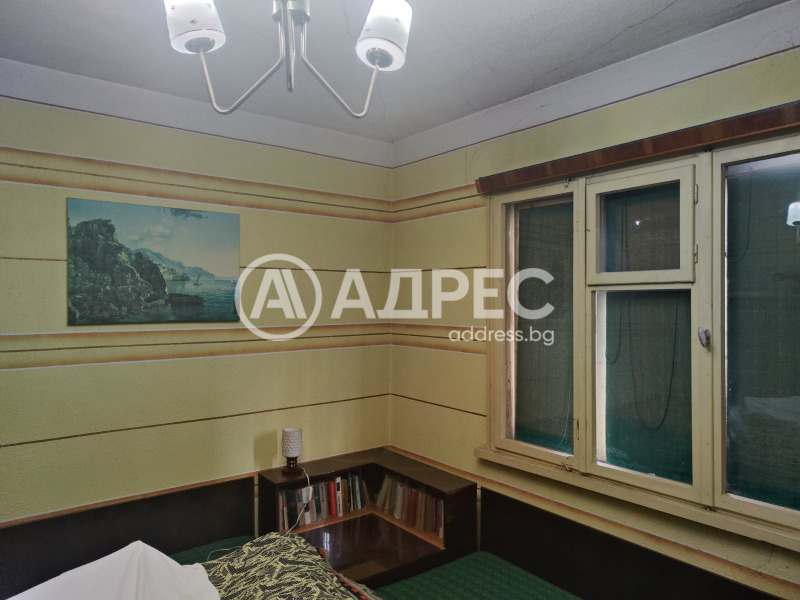 Продава КЪЩА, гр. Калофер, област Пловдив, снимка 10 - Къщи - 52332010