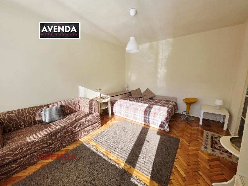 Продава 2-СТАЕН, гр. София, Център, снимка 2 - Апартаменти - 53767887